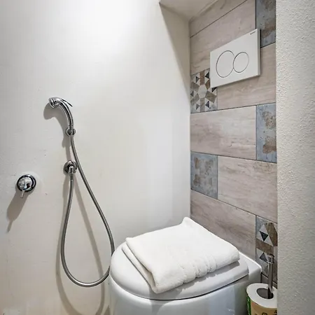 Roommo Pergola Florence
